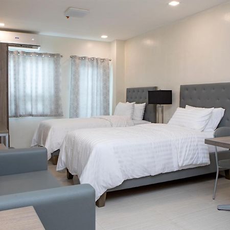 Hotel Merlo Makati City Exterior photo