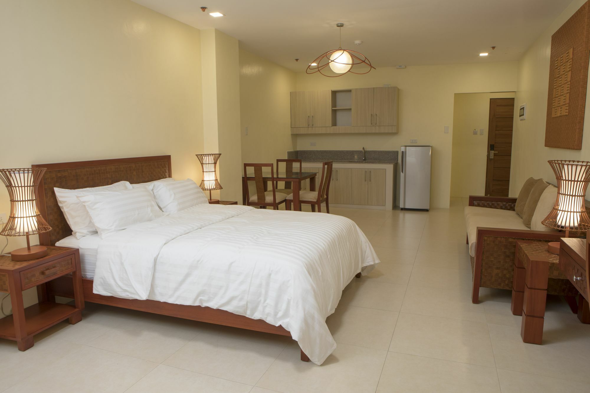 Hotel Merlo Makati City Exterior photo