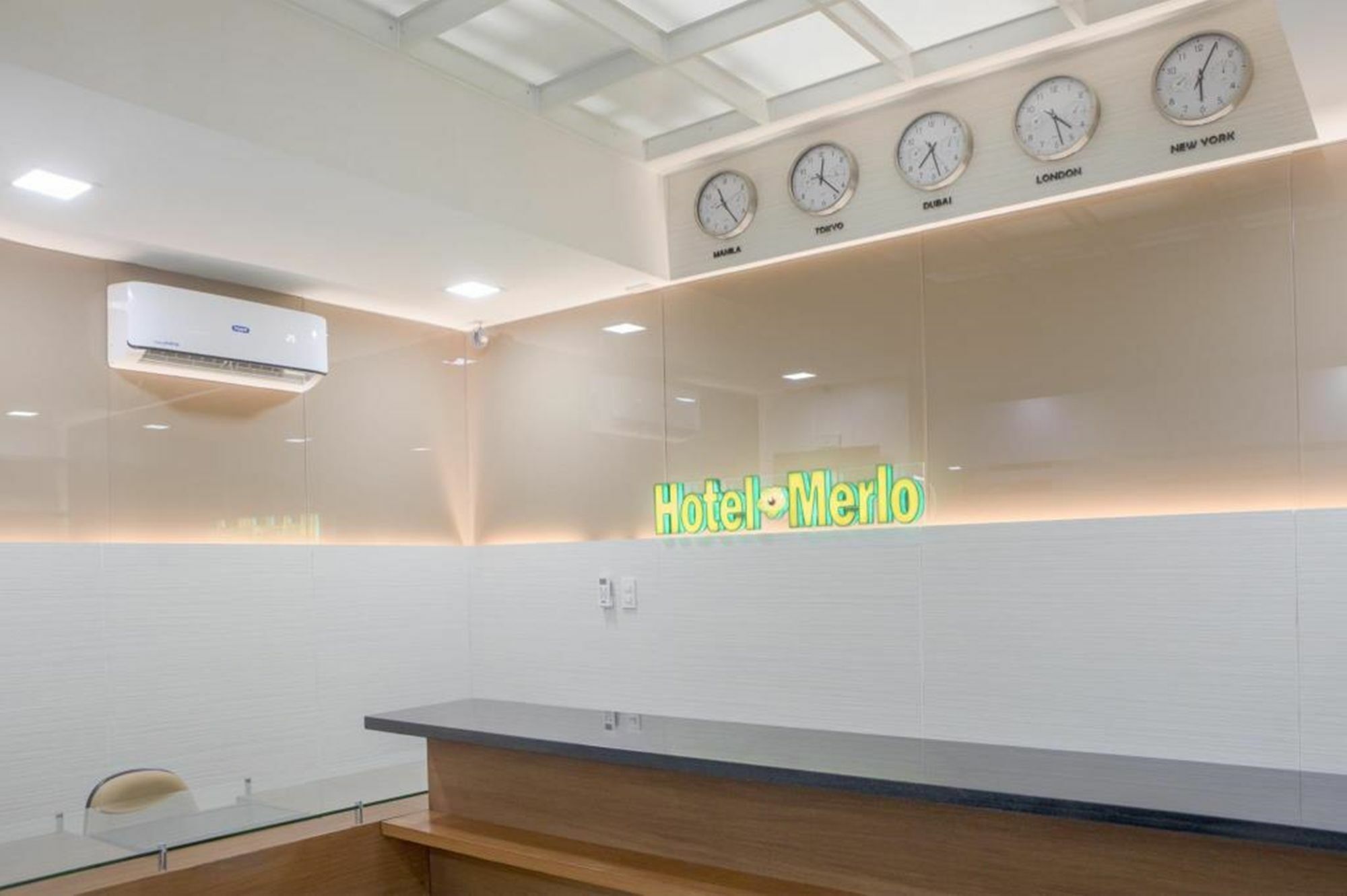 Hotel Merlo Makati City Exterior photo
